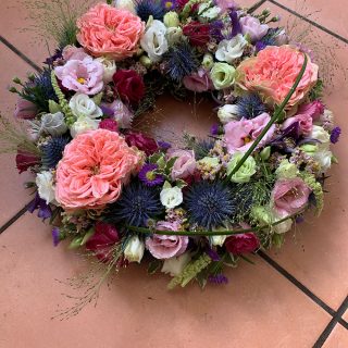 Wreath-Roses-Image